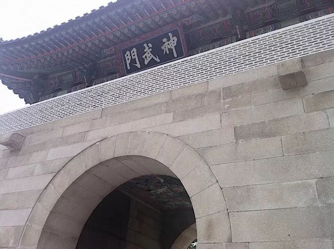 济州岛到首尔炸鸡啤酒和派对