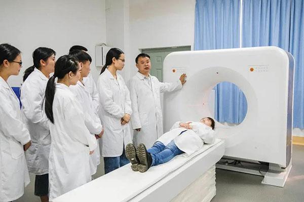 专升本医学影像技术就业前景,医学影像技术前景分析