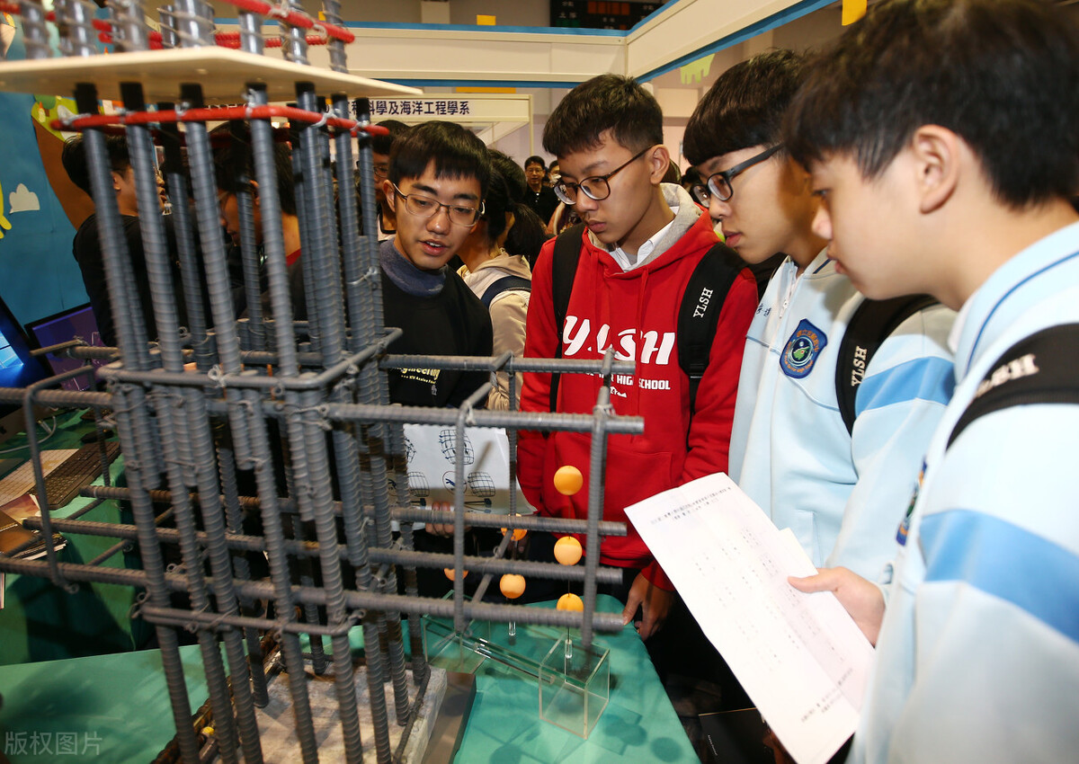 大学什么专业男女比例一样,男女比例失调的大学专业