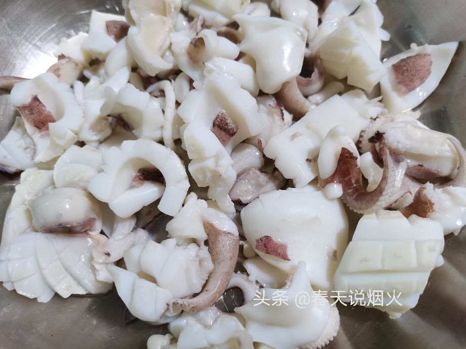 墨鱼炒什么菜好吃,墨鱼炒什么菜好吃又简单