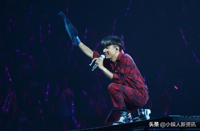 林俊杰圣所等待开场音乐,林俊杰圣所演唱会上海