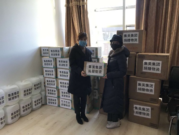 弘扬劳模精神展现劳模风采,劳模精神汇聚奋斗伟力