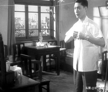 泪目的照片图片,泪目老人图片