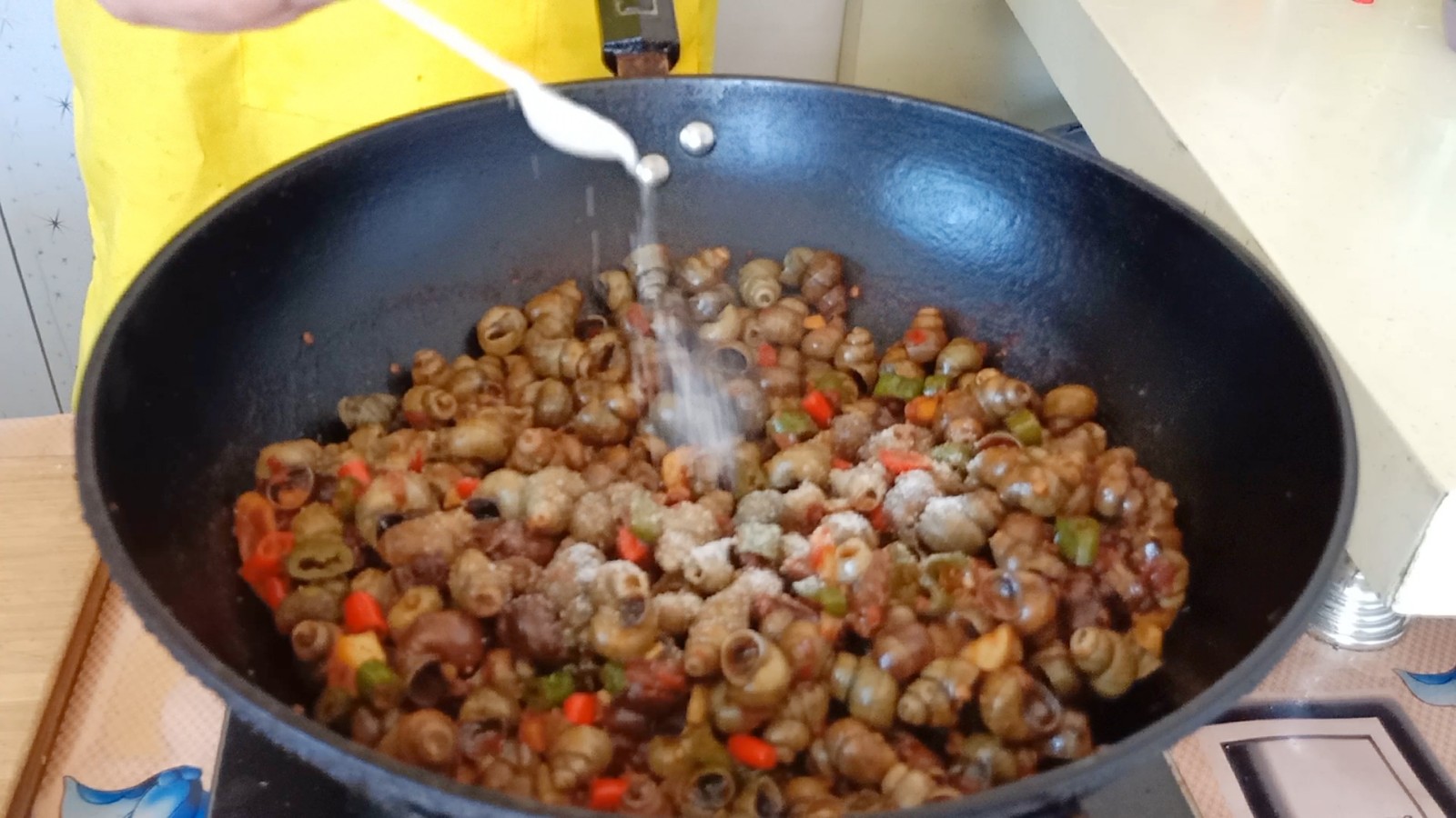 炒田螺学技术,怎么炒田螺又入味又好吃