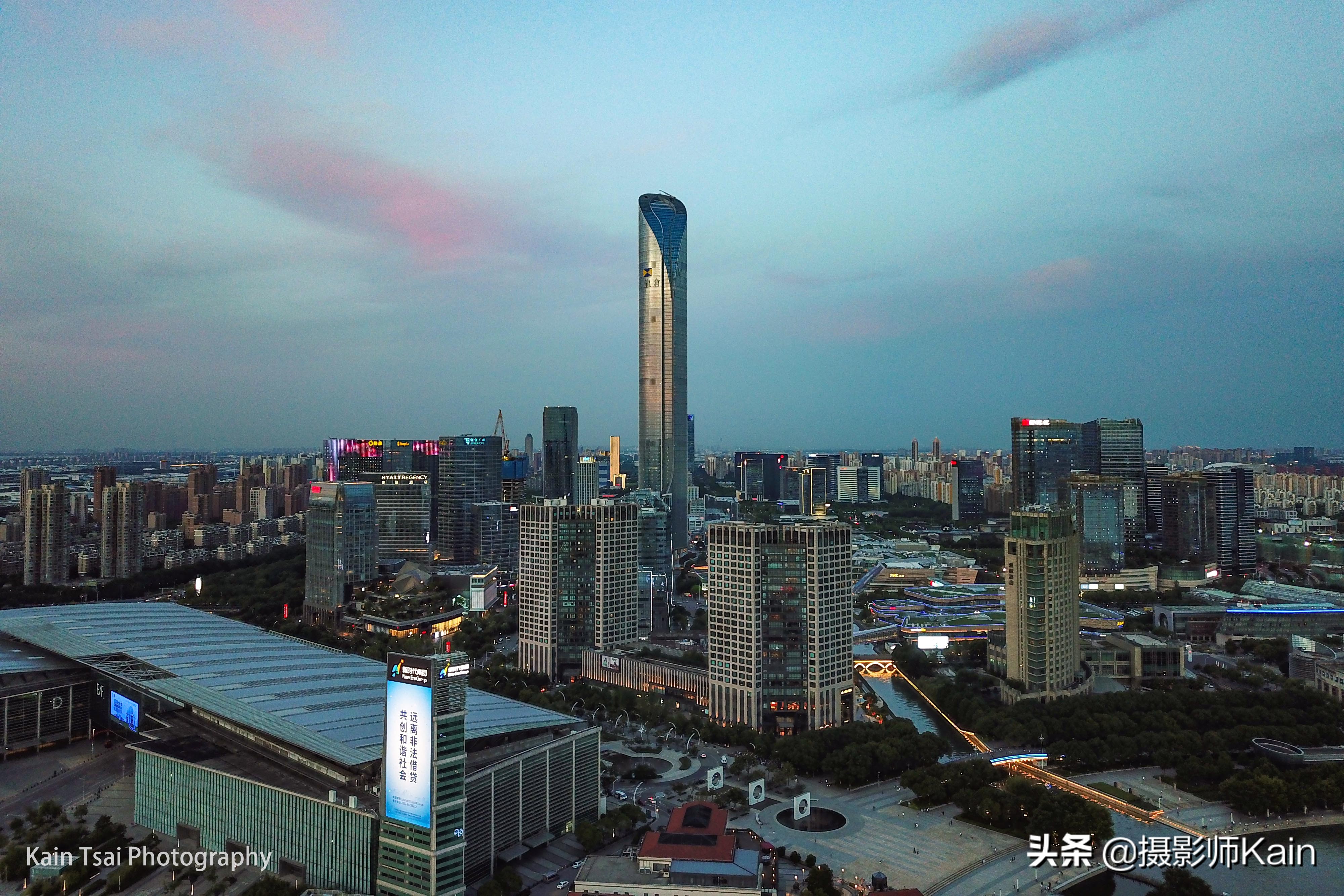 苏州金鸡湖城市广场俯瞰图,航拍苏州金鸡湖cbd