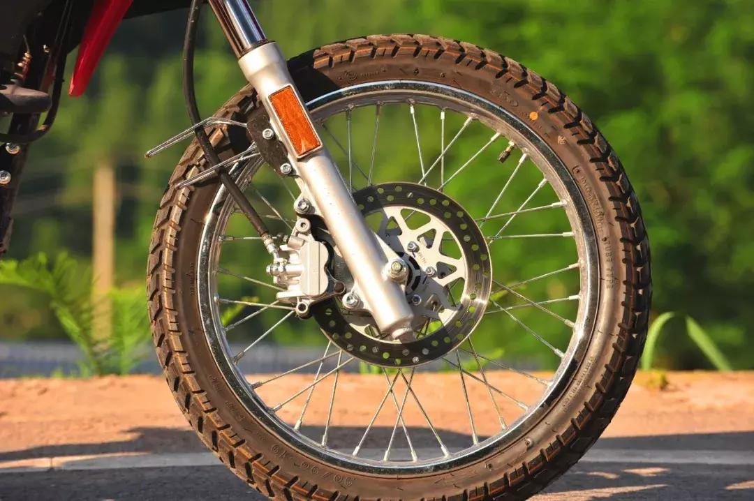 越野车主要看什么性能,豪爵公路越野摩托车nk150与dks150