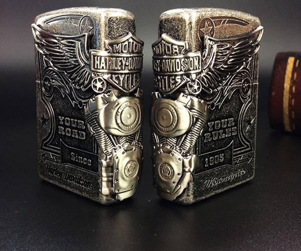 zippo打火机总有油味,zippo打火机supreme联名