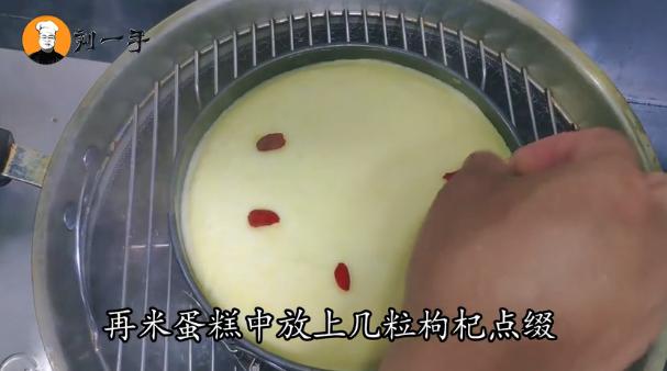 不用烤箱做的蛋糕也不用电饭煲,不用烤箱不用低筋面粉做出的蛋糕