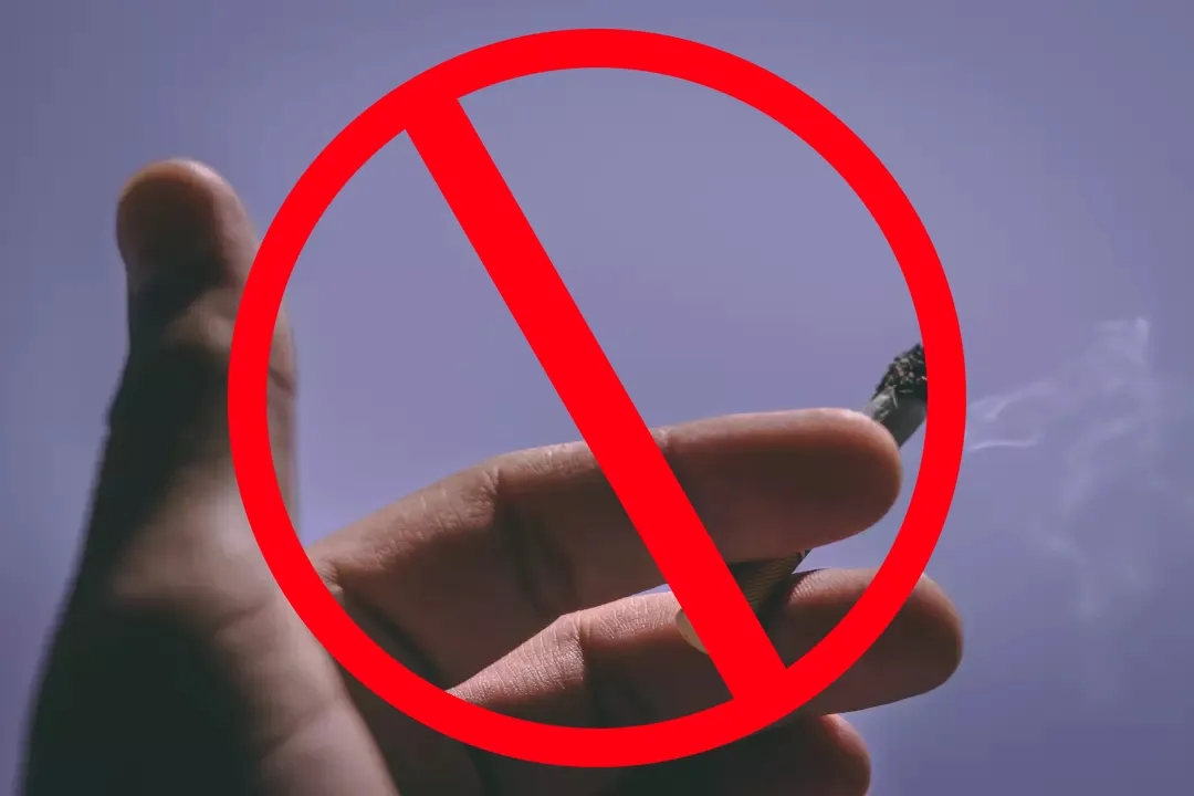 嘴唇发紫被抢救,嘴唇慢慢变紫是什么原因