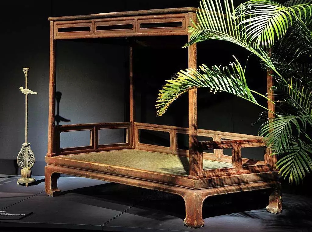 一张床买下来多少钱,一张床的价格800