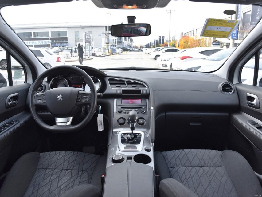 吉利博越和标致3008,标致3008低配二手车