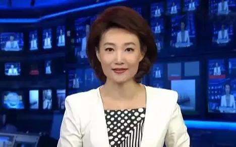 主持人宝晓峰新闻联播,新闻联播新主播宝晓峰图片