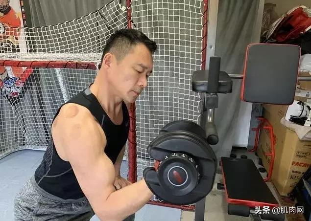 52岁丁海峰再演武松视频,武松丁海峰肌肉