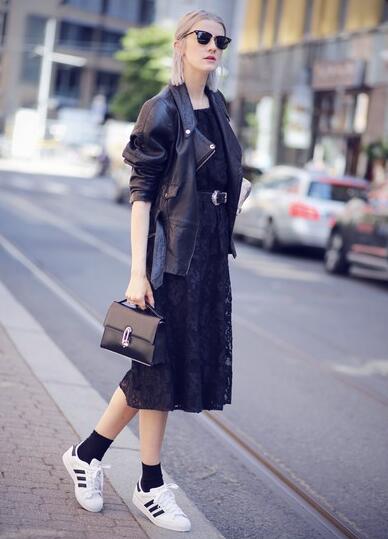 机车风黑色小皮衣外套短款搭配,短款机车皮衣高级穿搭小个子