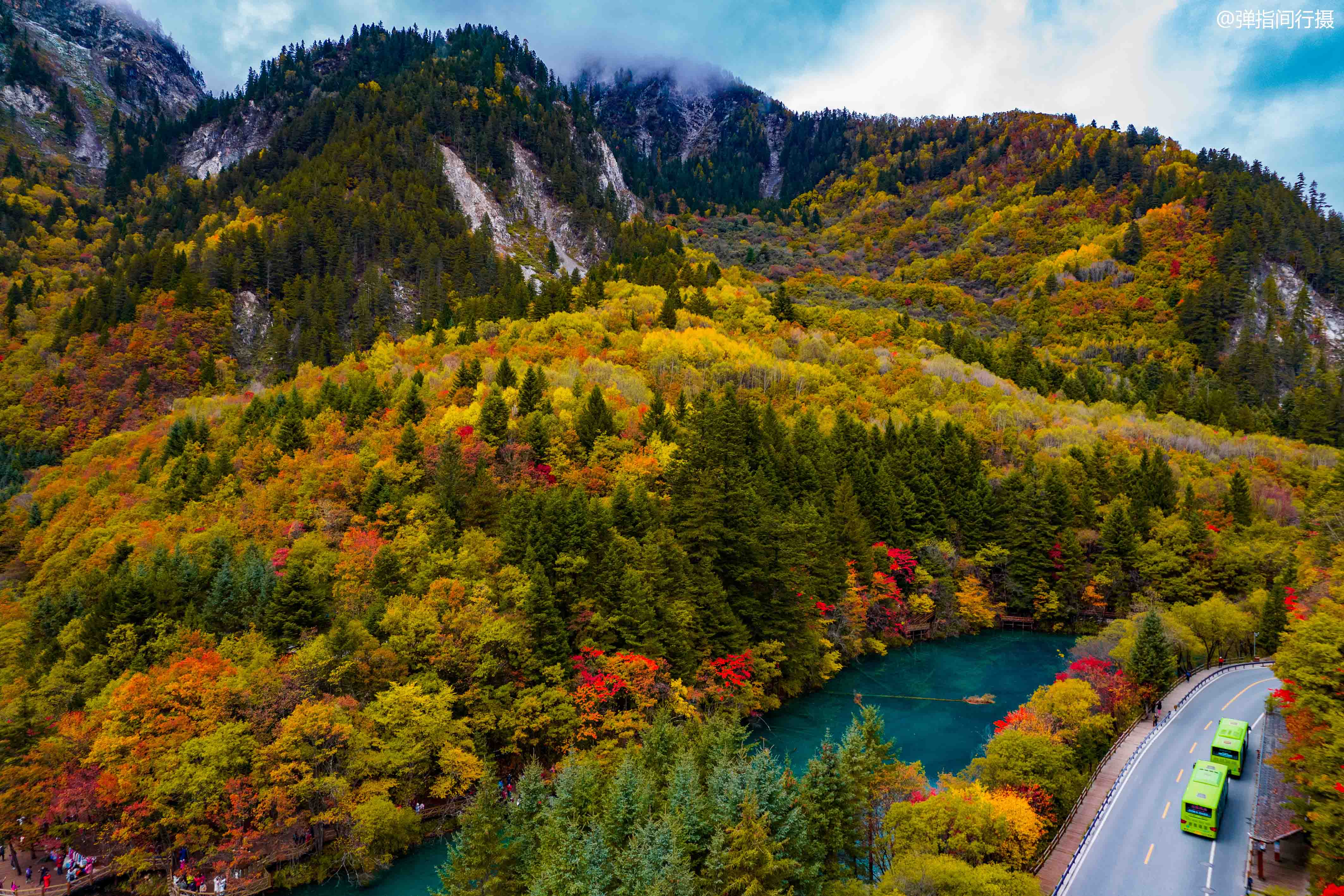 九寨沟最“仙”的景点:秋色宛如彩色梦境,堪称“九寨沟一绝”