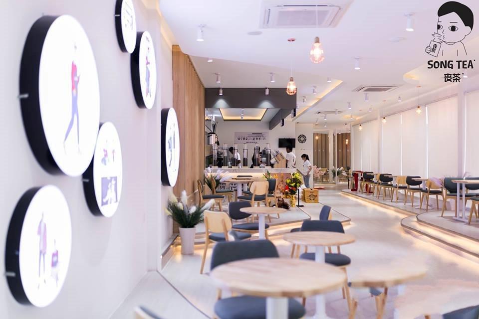 排队喝的奶茶,排队的奶茶