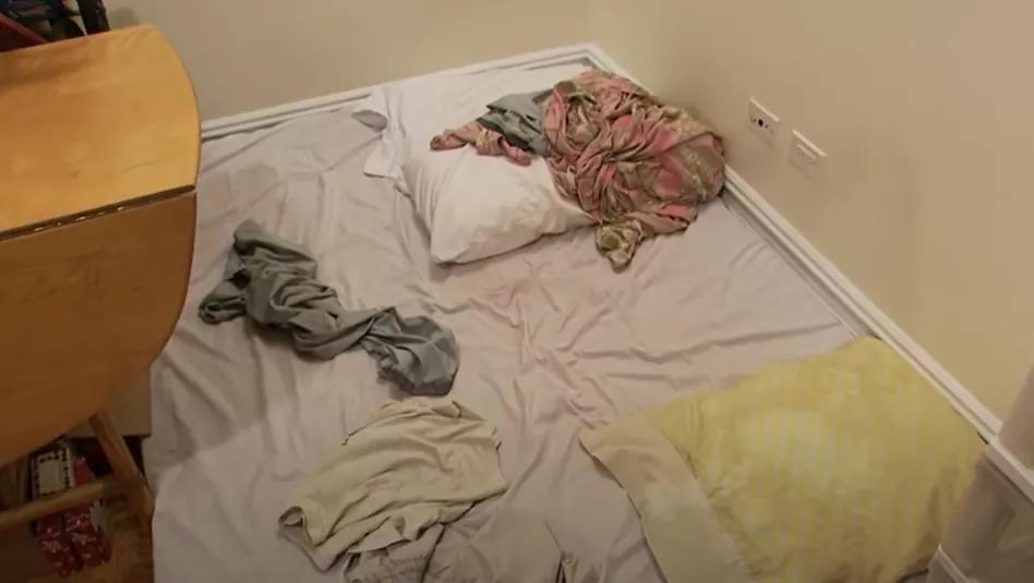 20年穿旧衣，垃圾桶捡食物，纽约女孩省出一套房：有钱，我就不花