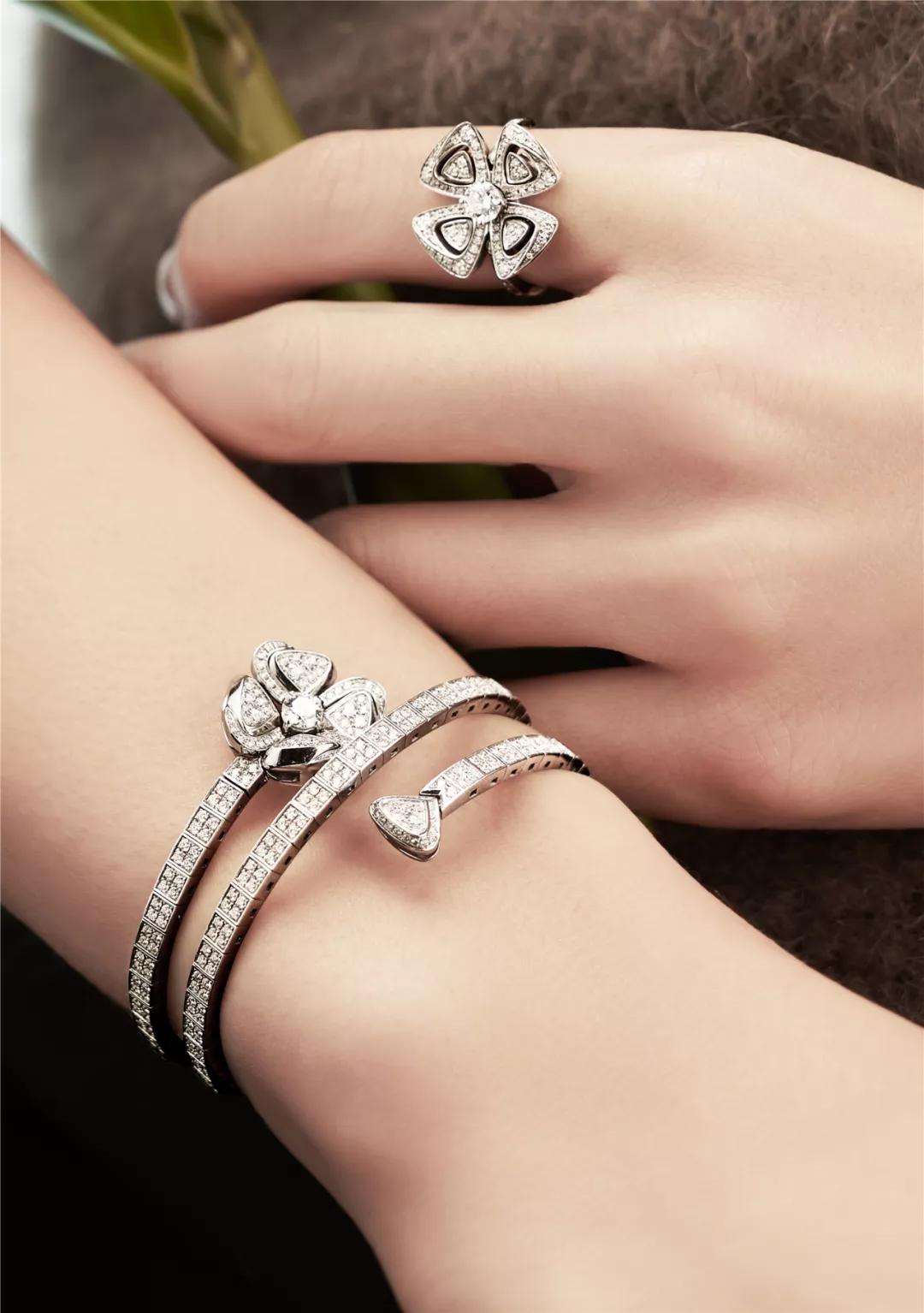 最新钻石首饰爆款,今年钻石珠宝市场行情