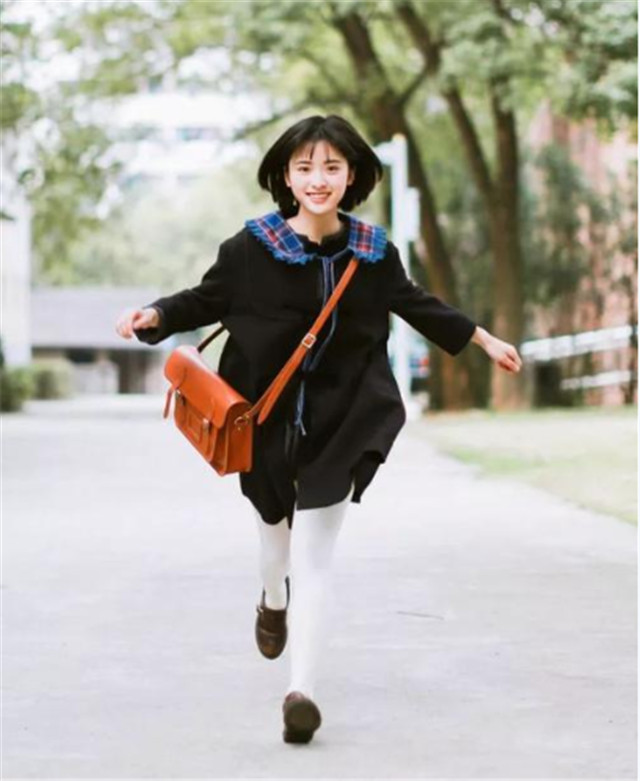 小个子女生如何挑选大衣衣长,小个子女人大衣怎么搭配才洋气