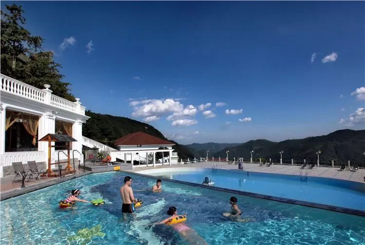 感恩有你砥砺前行大型答谢晚宴,2019感恩有您2020一起迈向新征程