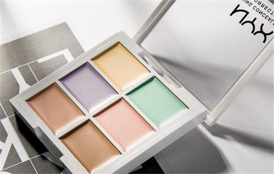 遮瑕可以涂在嘴上,遮瑕可以涂全脸吗