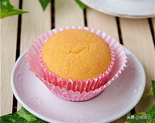 懒人鸡蛋糕的正确做法,油乎乎酥软鸡蛋糕