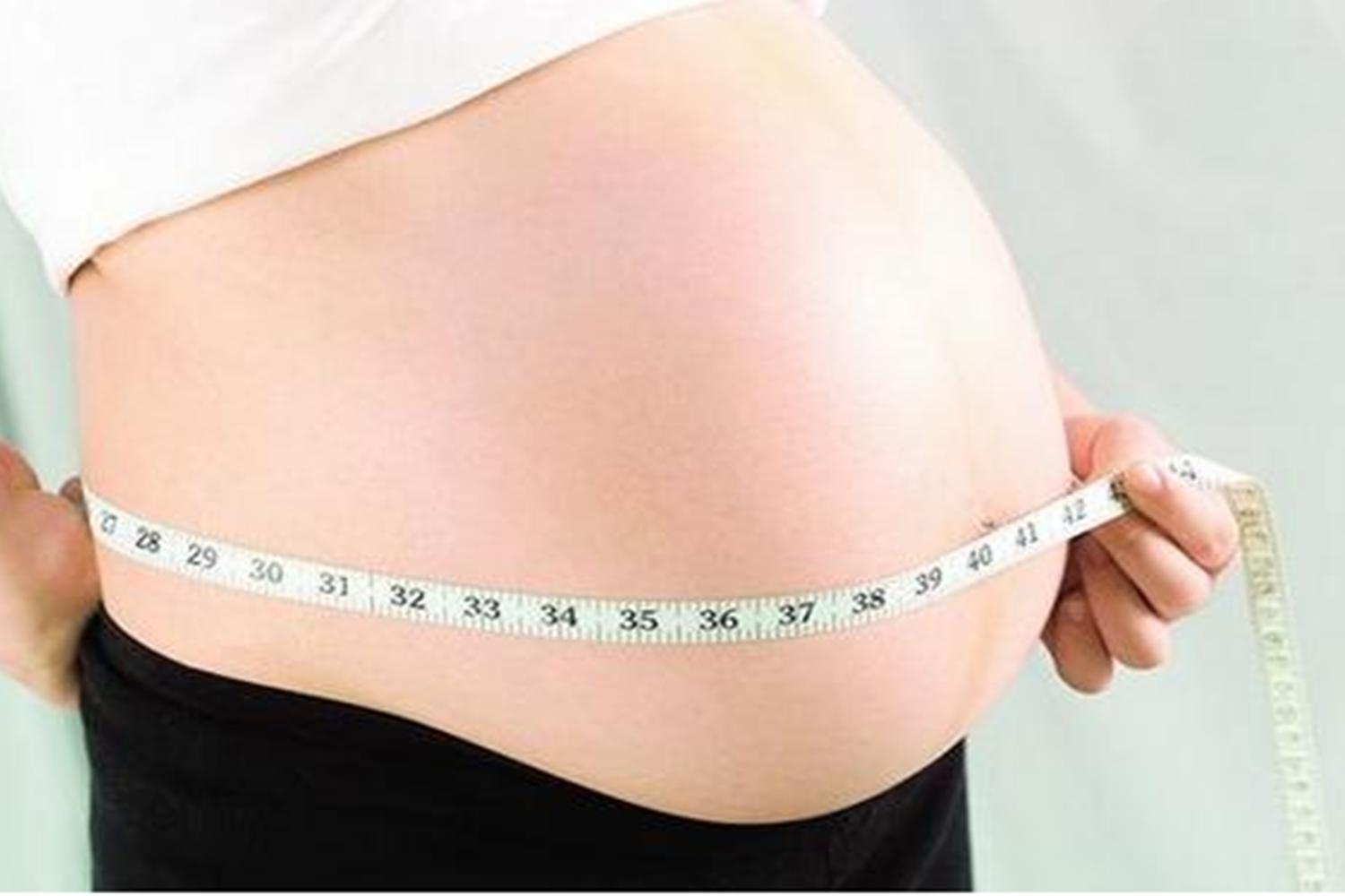 二胎显怀早和晚跟性别有关吗,显怀早和晚跟性别有关吗