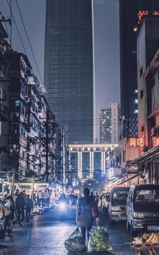 重庆8d魔幻夜景森林,重庆看夜景小众森林