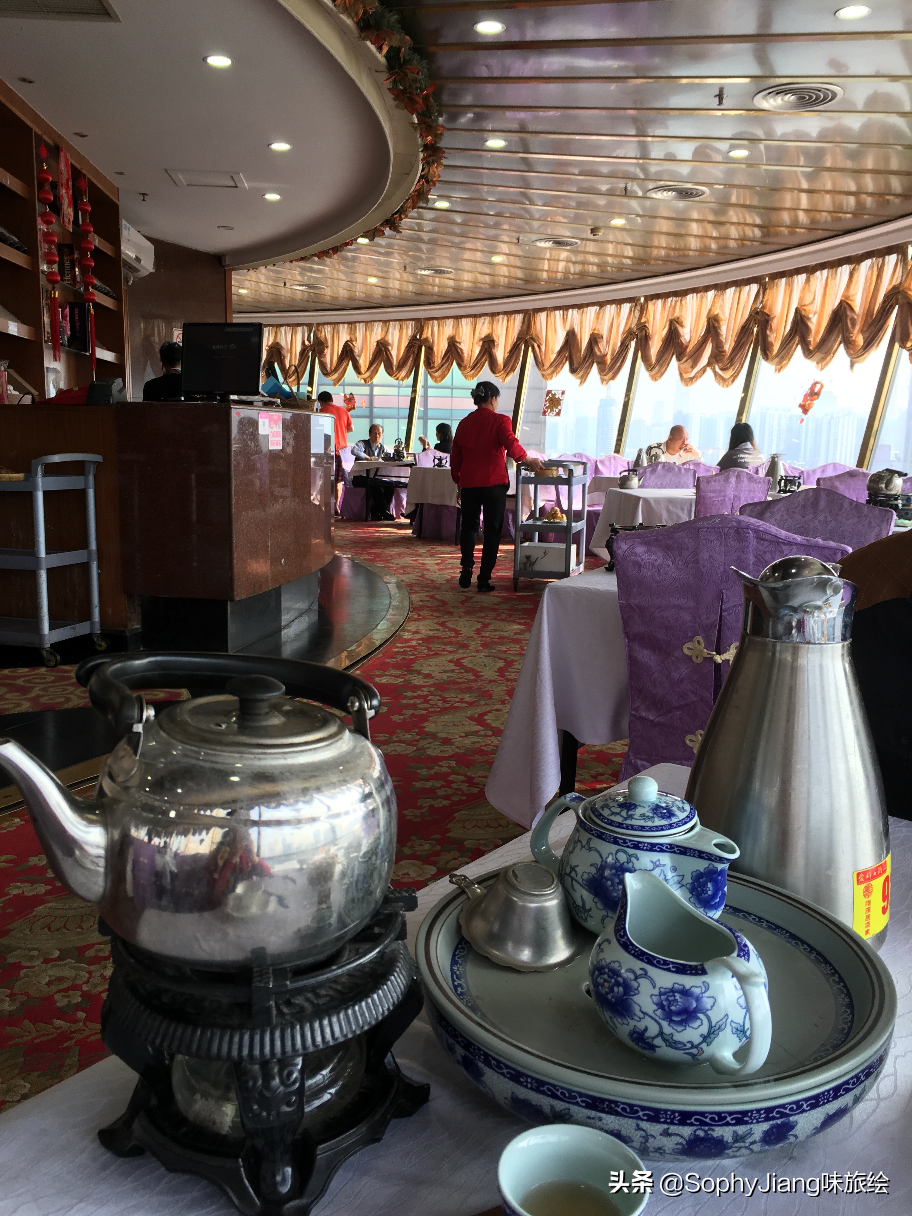 广州老牌旋转餐厅“变味”，粤菜馆改西餐厅，广式生活与情怀不再