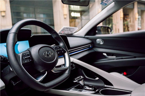 第七代伊兰特旗舰版,第七代伊兰特年轻人的梦想