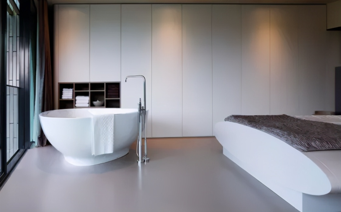 淋浴房和浴缸怎么选,浴缸和淋浴房哪个更经济实用