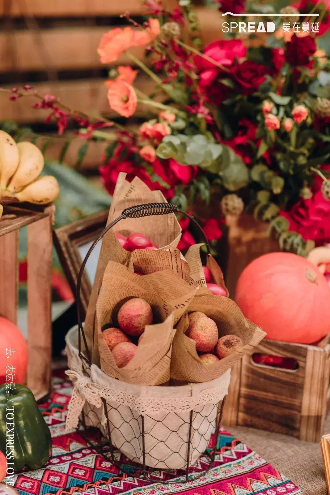 简单而又精致的小型婚礼,如何营造沉浸式婚礼