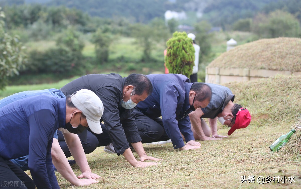 清明节期间忌讳买什么,清明节扫墓后禁忌买鞋什么意思