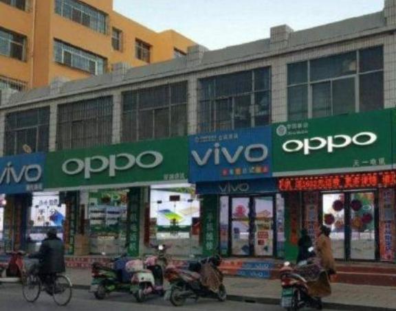 买手机去专卖店还是大卖场,线下实体店买手机哪里便宜