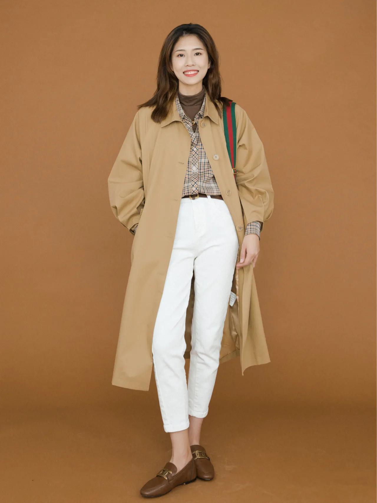 春天中老年薄风衣,春天流行穿搭风衣