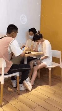 每日一笑看完你能不能忍住不笑,每日一笑看了让你笑