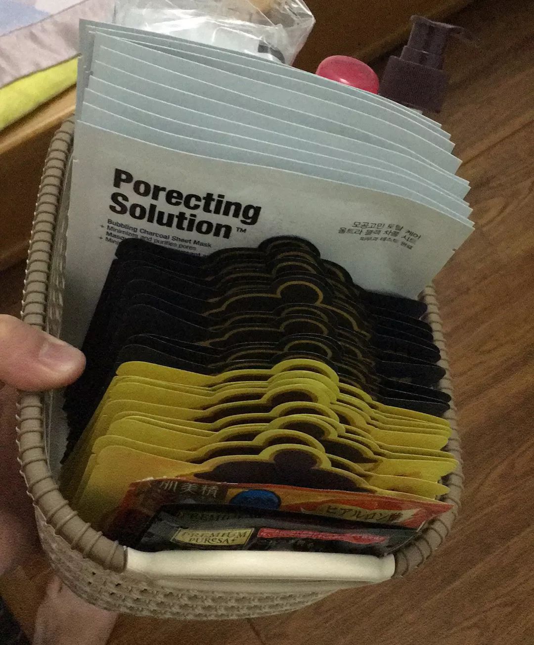 男朋友每天捞我一勺辣妹,气得我立马给他买了瓶大宝