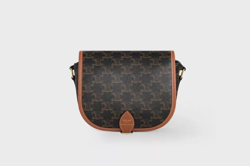 乔欣的包能装下什么,乔欣真的很有钱吗