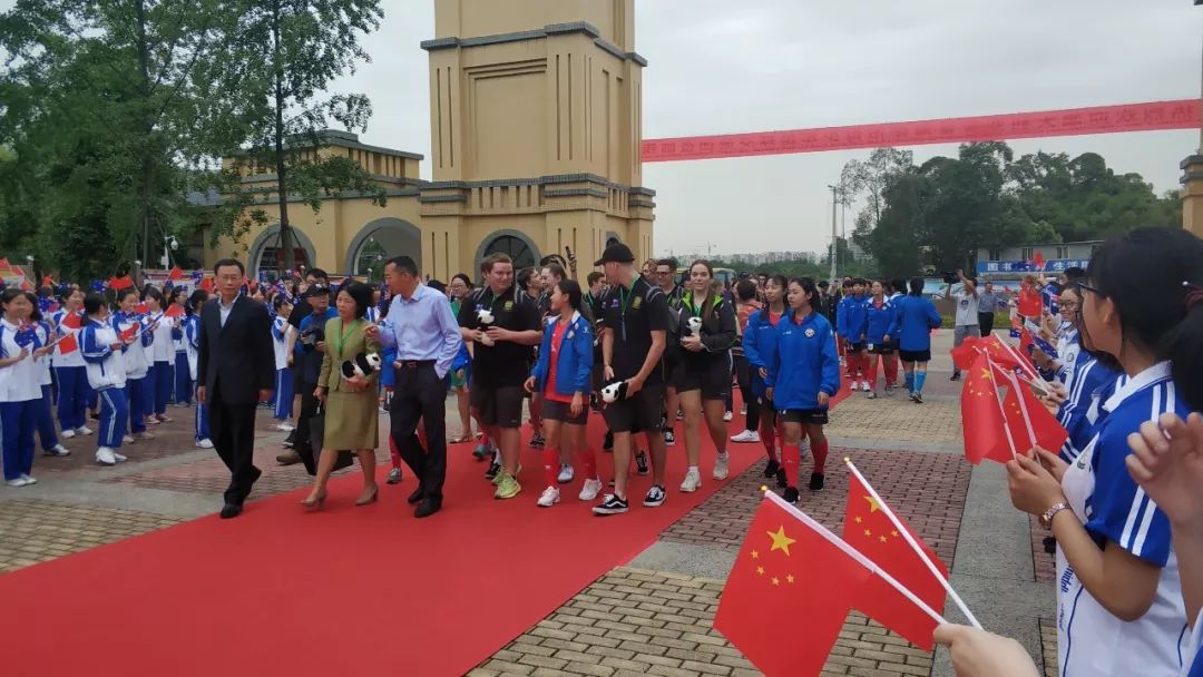 成都蓉城牵手球童入场名单,成都蓉城国际足球邀请赛