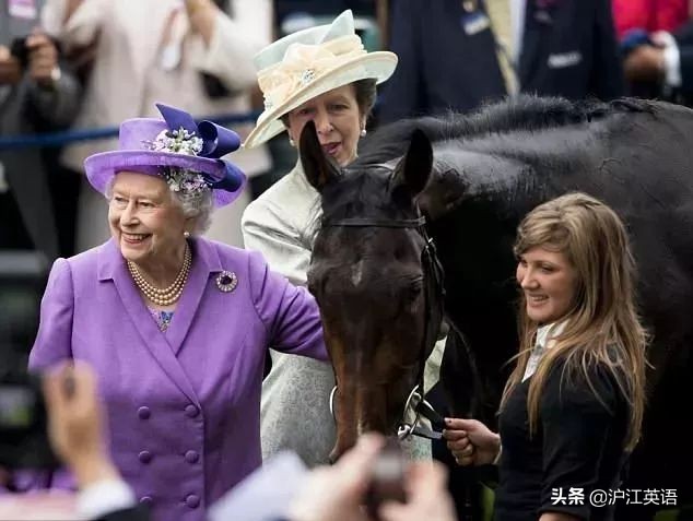 93岁高龄英女王年轻时,93岁年轻女王
