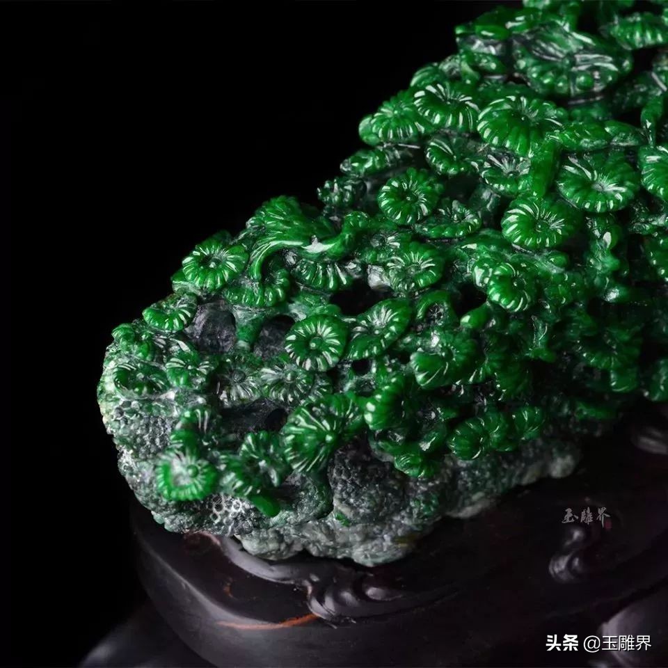 帝王绿满绿翡翠摆件,天然满绿翡翠摆件图