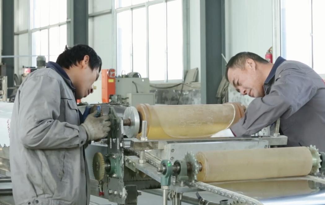 10米水冷凉皮机,水冷凉皮机器视频