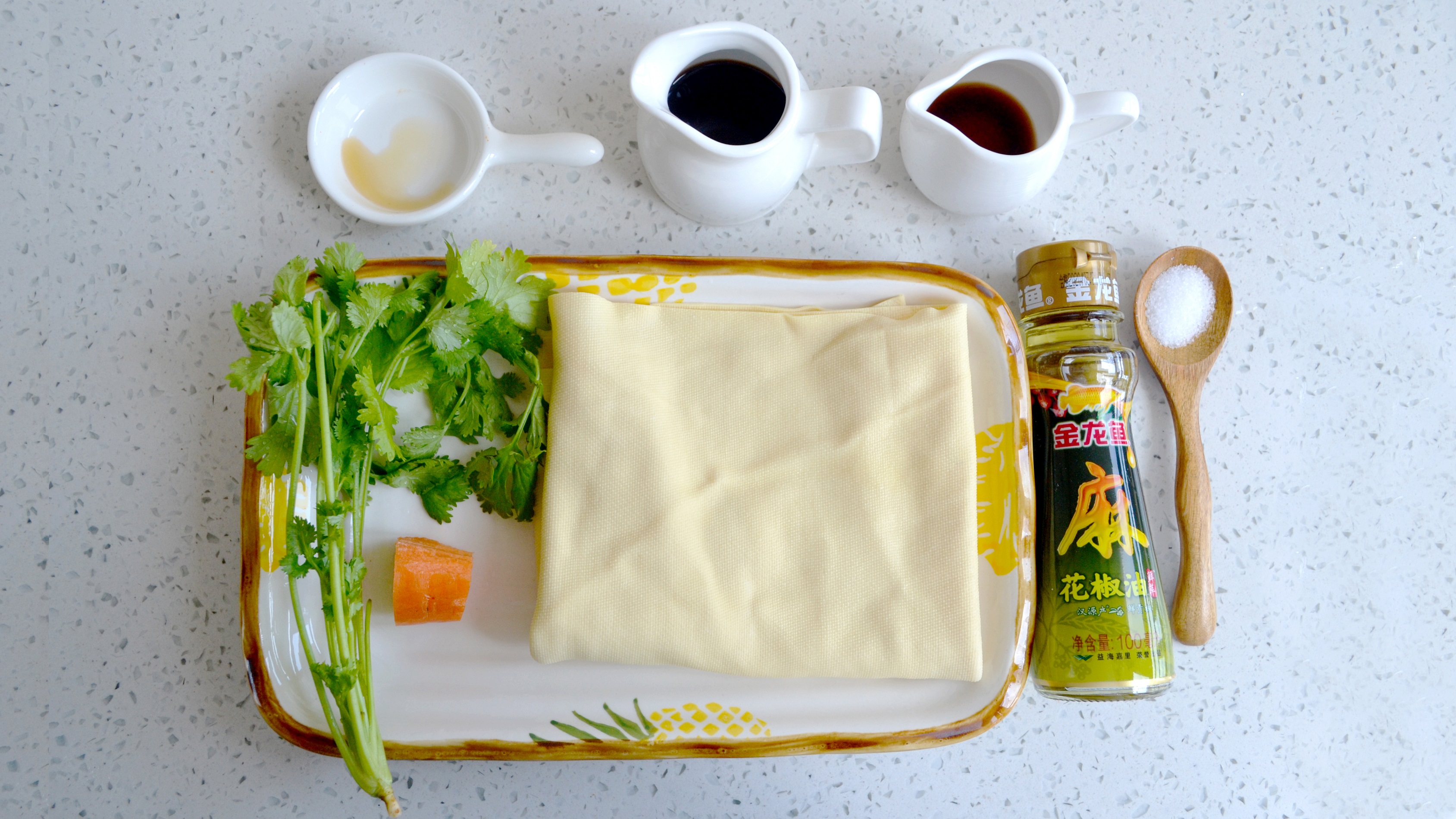 凉拌豆皮简单易学的做法,凉拌豆皮怎么做好吃简单