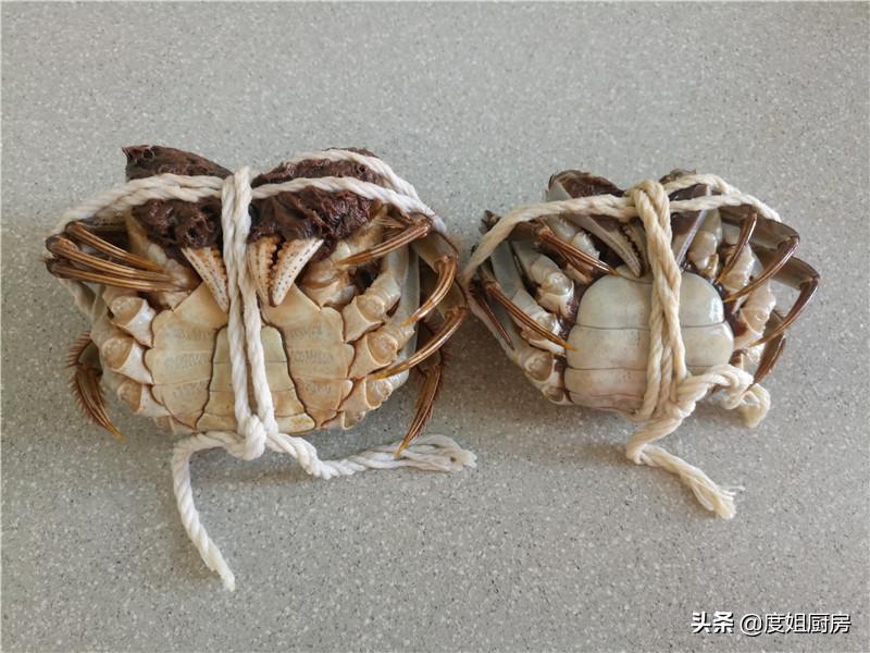 教你挑选大闸蟹六大诀窍,大闸蟹究竟怎么吃才能一点不浪费