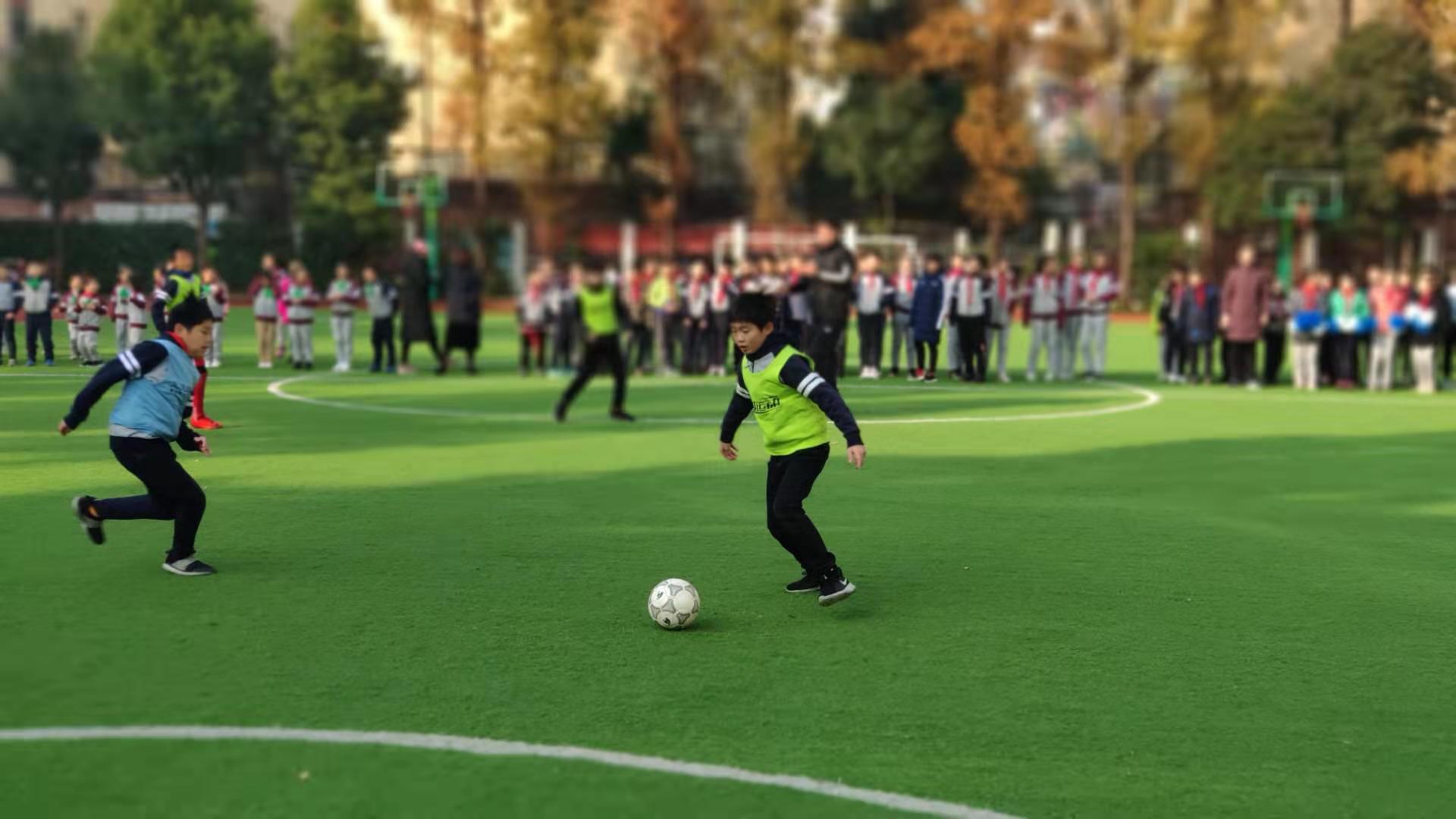 青少年校园足球特色校创建,足球俱乐部助推学校足球发展