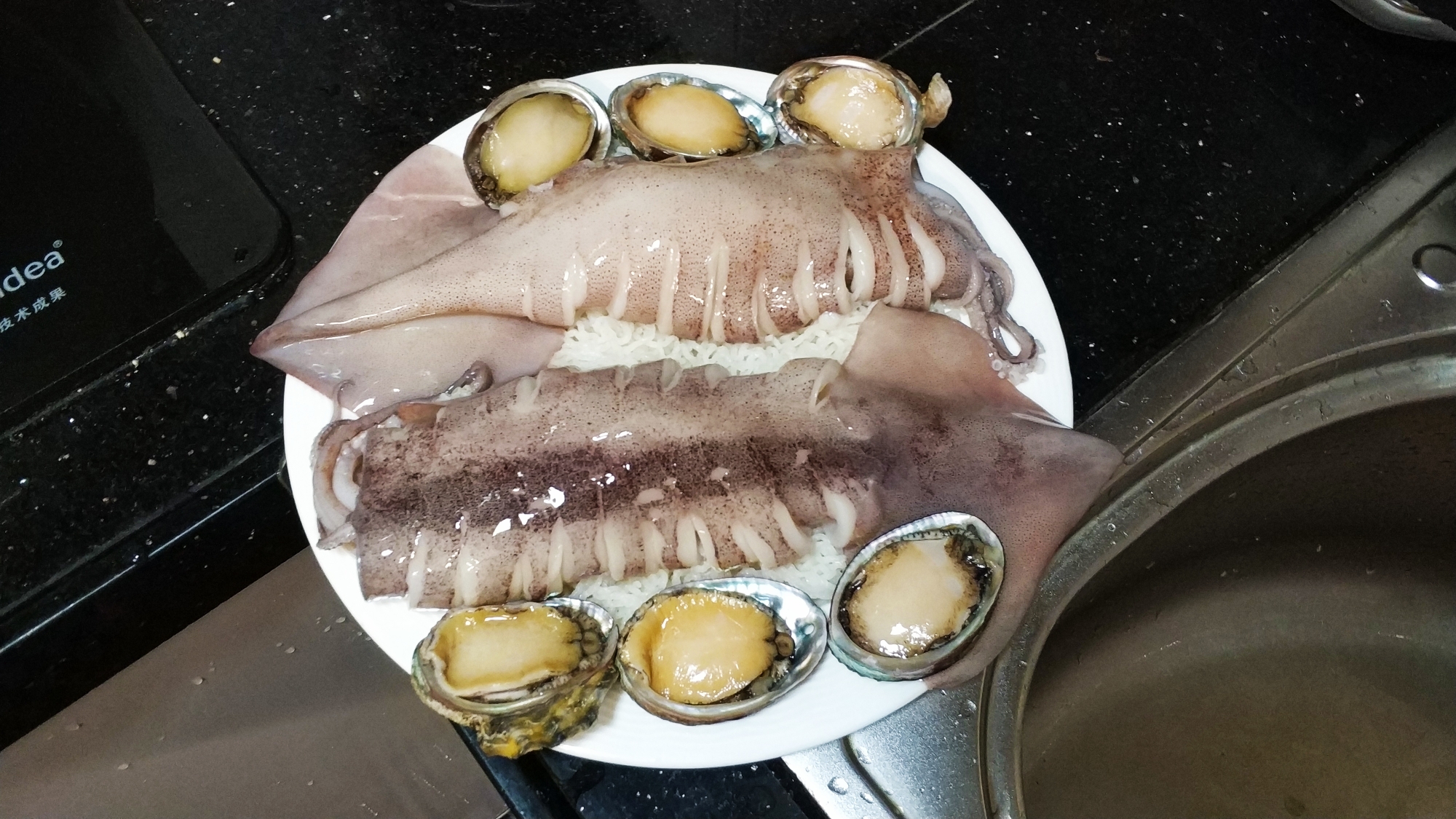 这样炒的鱿鱼脆嫩鲜香越吃越想吃,家常小炒鱿鱼鲜香美味下酒又下饭