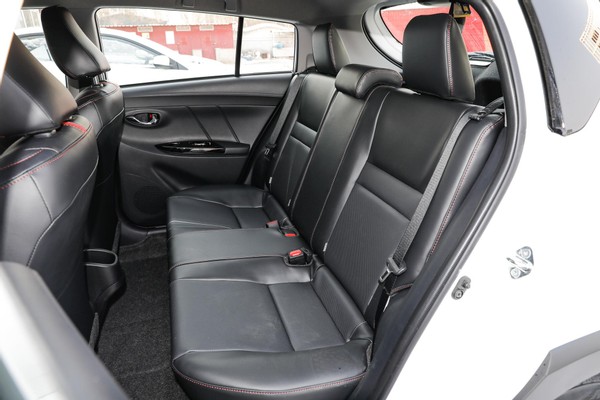 纯市区代步飞度到底值不值得买,本田飞度和高尔夫代步车哪个好