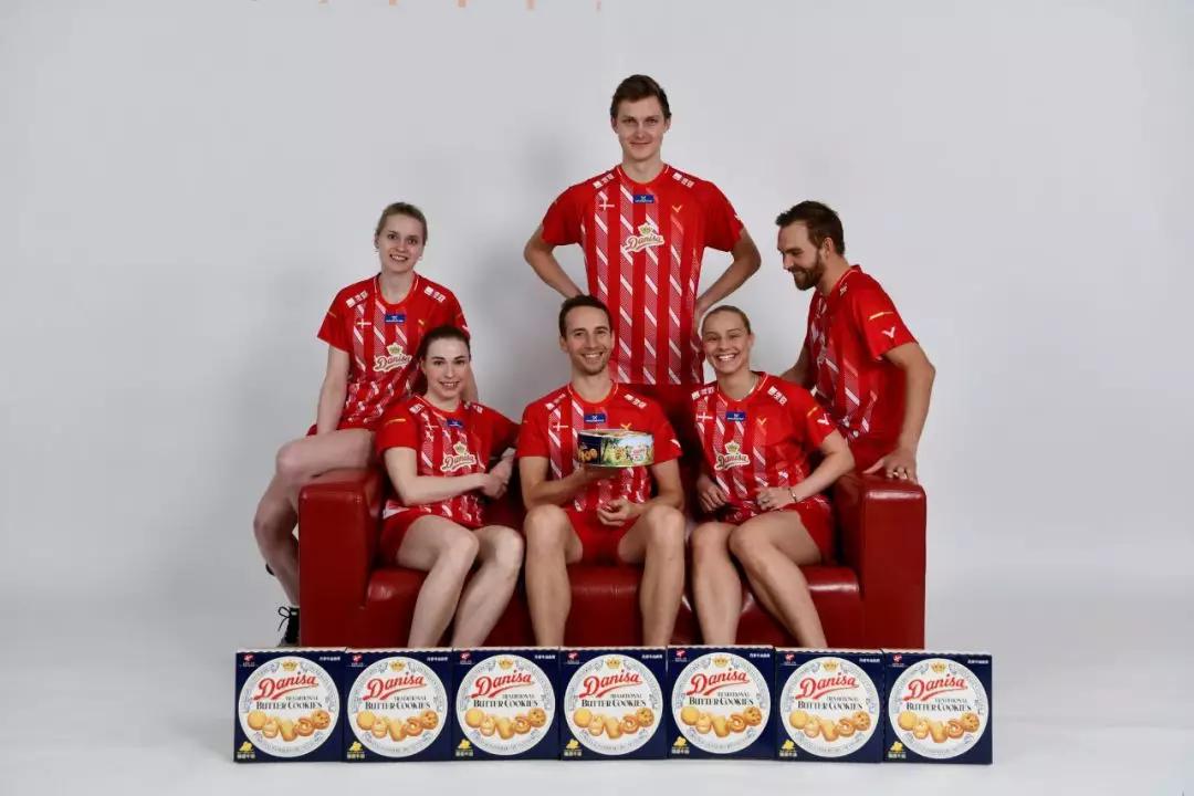 丹麦曲奇盒装72g饼干多少钱一盒,丹麦曲奇大小对比