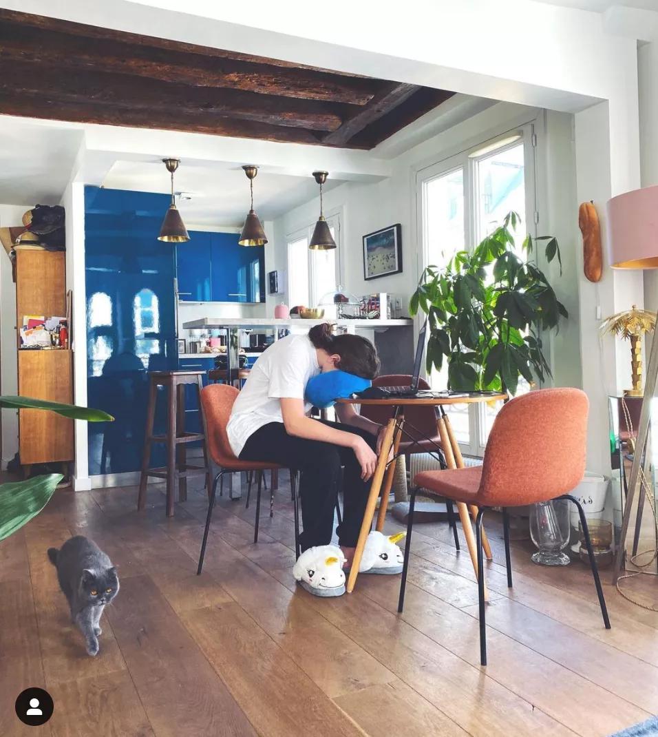 香奈儿模特上班,香奈儿模特工作日常