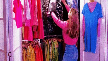 三十岁可以用的起LAMER，四十岁可以穿的起Chanel套装